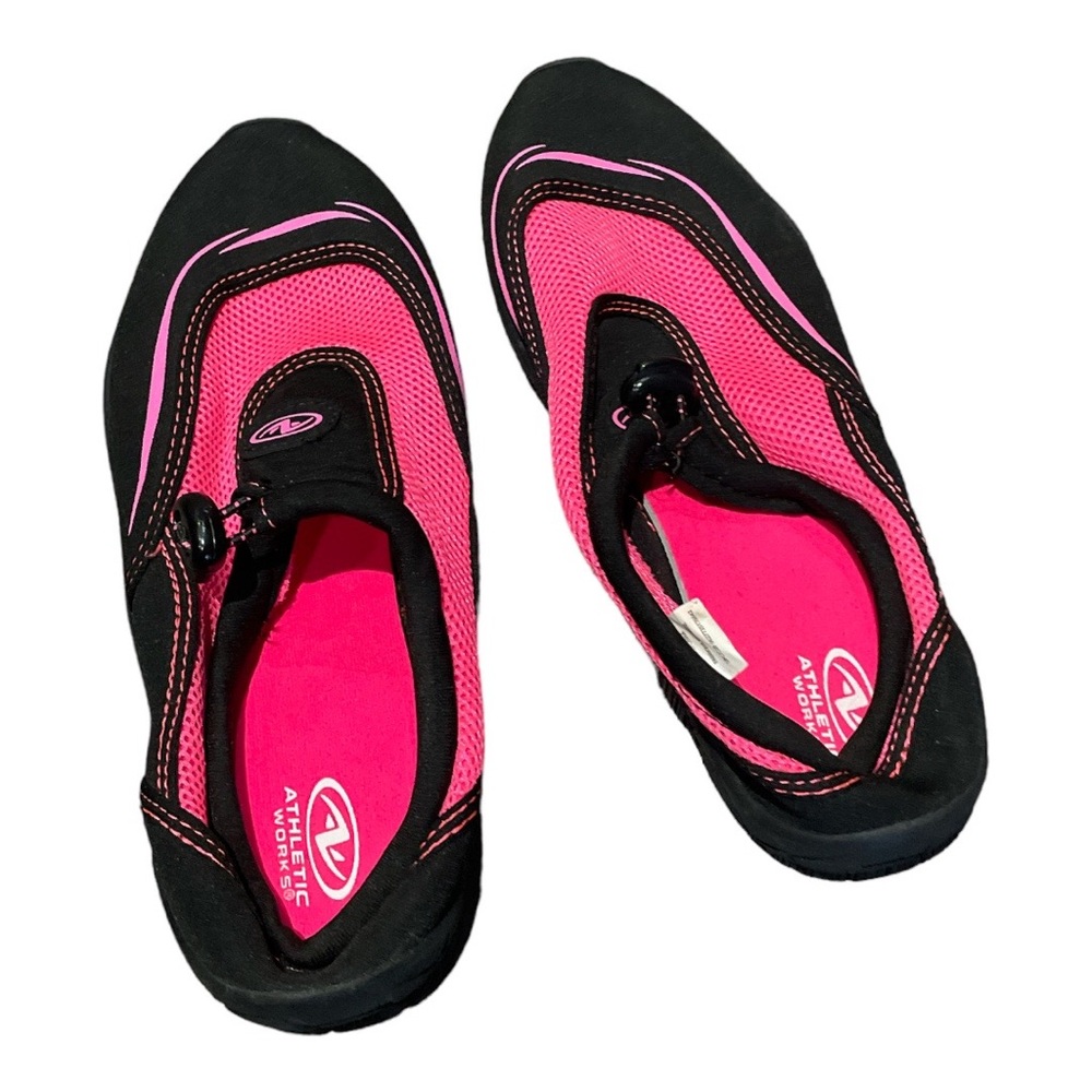 Athletics works girls water shoes size 4/5